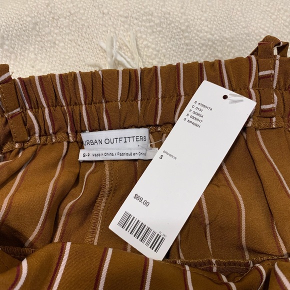 Urban Outfitters Romper - Picture 3 of 3